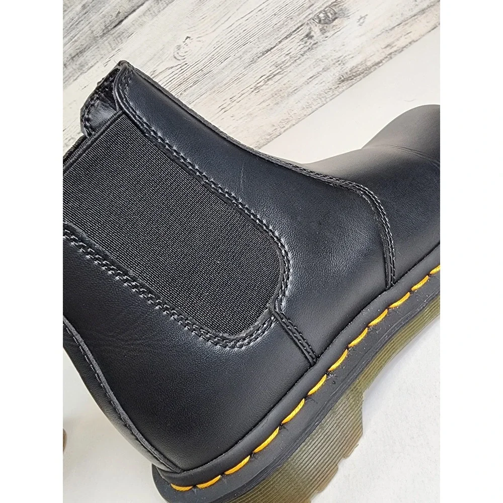 Dr. Martens Vegan 2976 Chelsea Boots Womens Size 6 Black Felix Rub Off Pull On